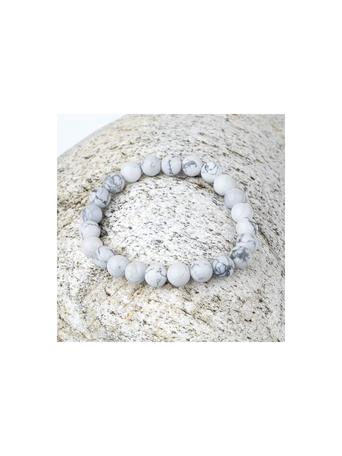 Bracciale Howlite: Equilibrio e Pace Interiore