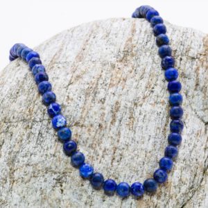 Halskette aus Lapislazuli
