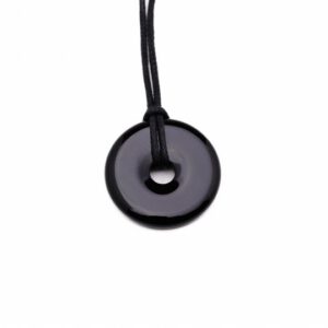Donut aus schwarzem Onyx