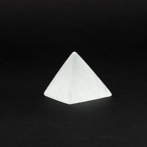 Selenit-Pyramide